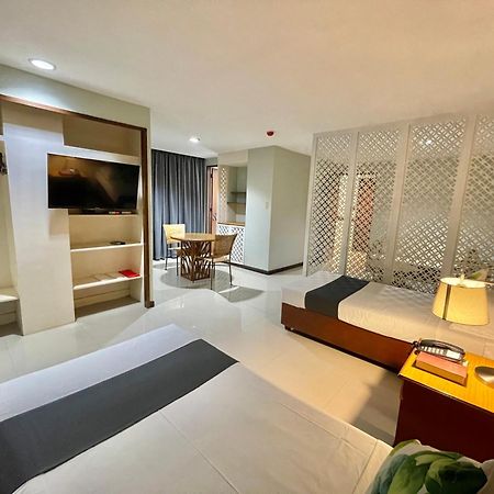 The Vip Hotel Cagayan de Oro Exteriör bild