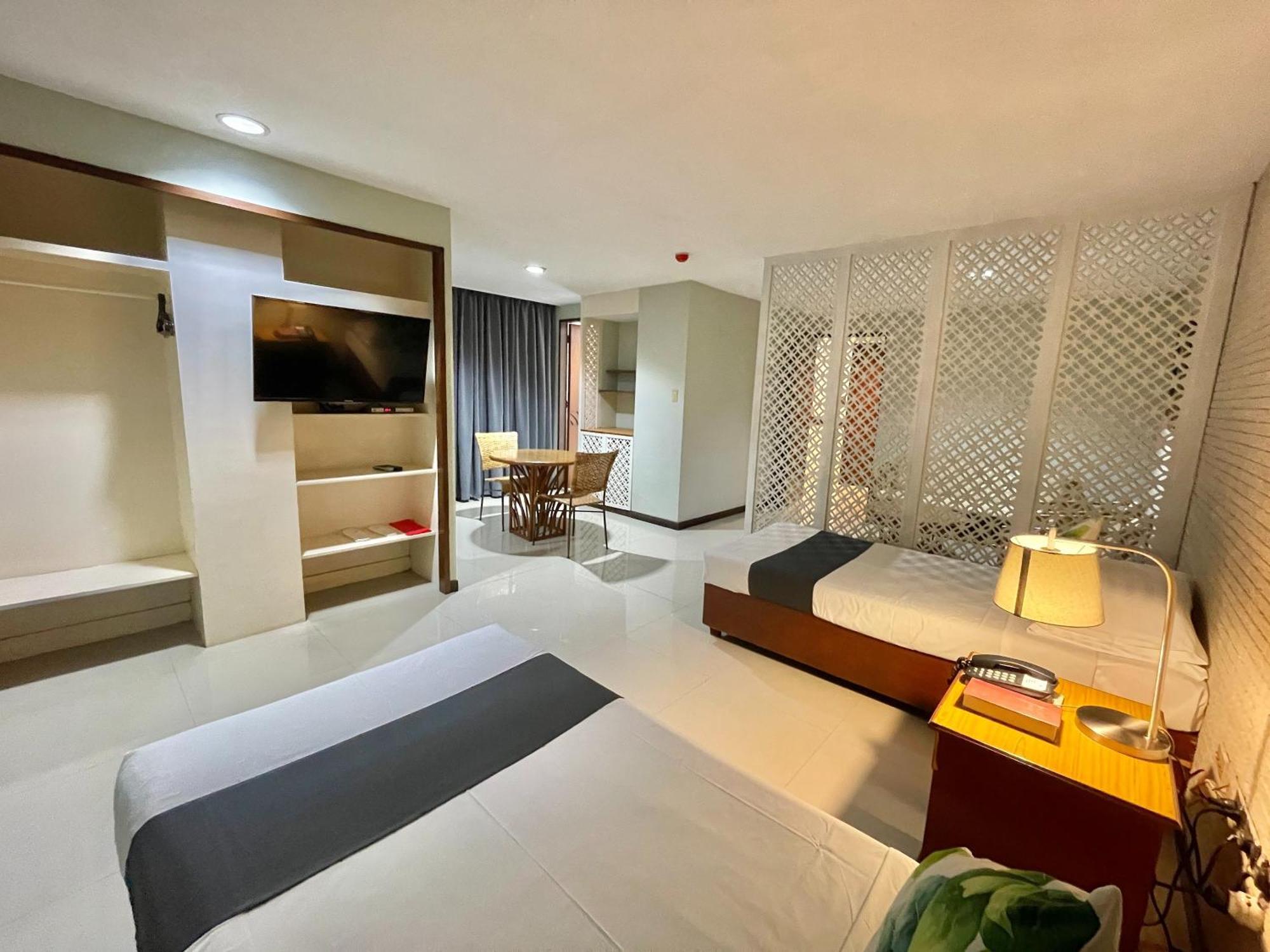 The Vip Hotel Cagayan de Oro Exteriör bild