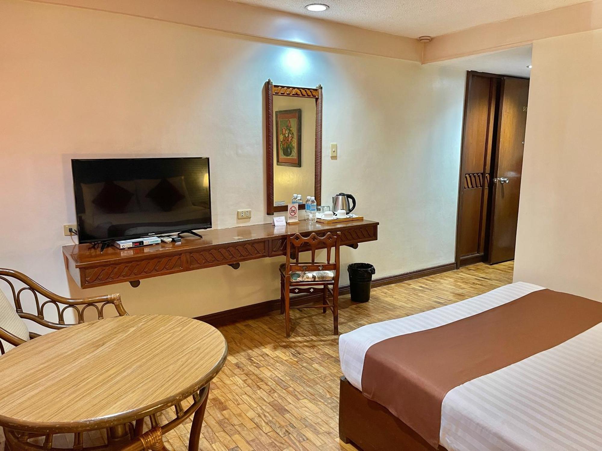 The Vip Hotel Cagayan de Oro Exteriör bild